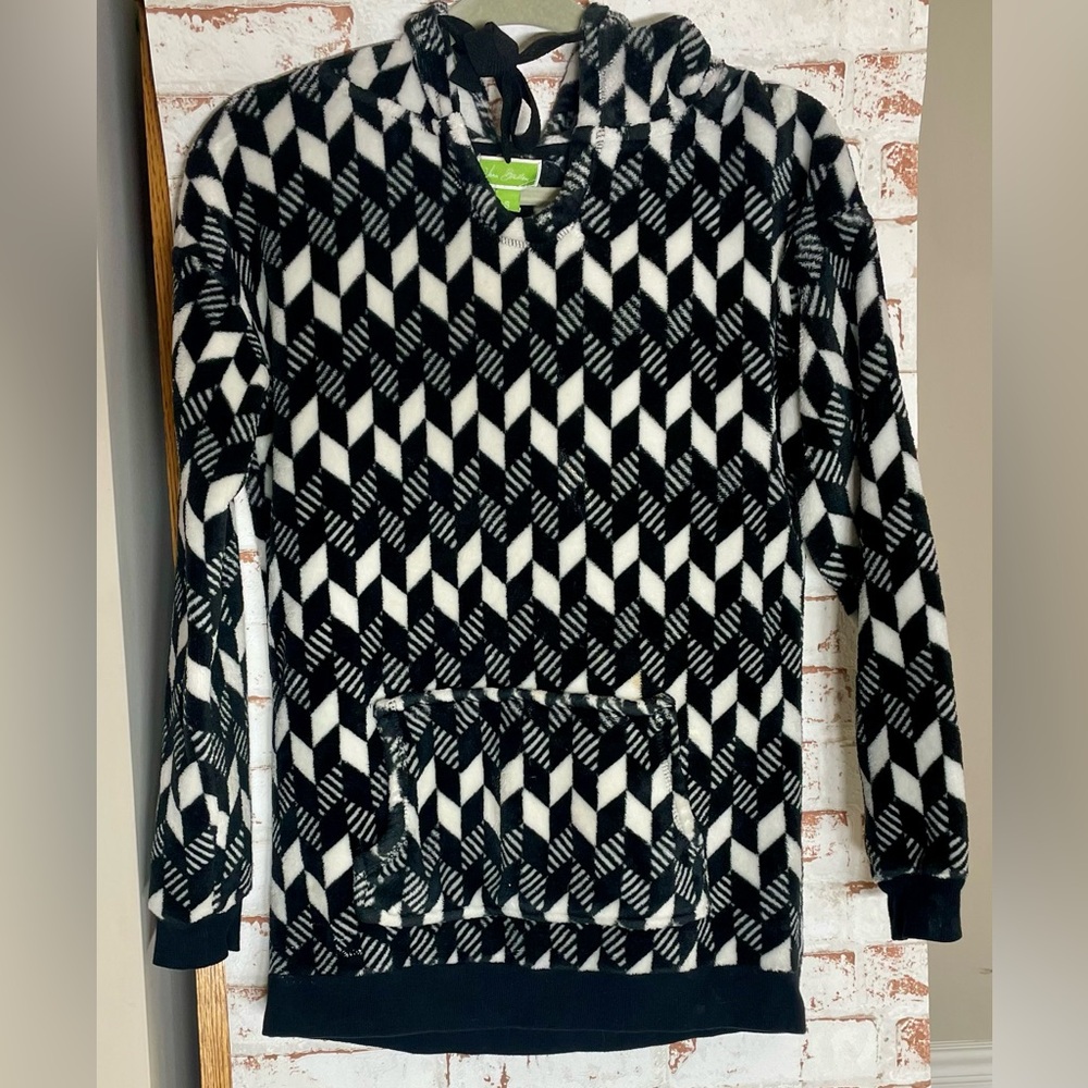 Vera Bradley Black and White Geometric Patterned Fleece Hoodie